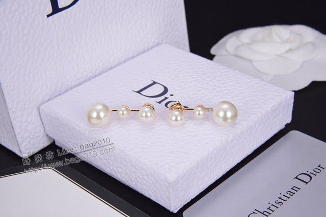 Dior飾品 迪奧經典熱銷款CD大小珍珠耳釘  zgd1116